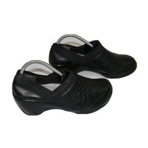 J-41 Adventure On Sz 9M Brooke Womens Black Suede Slip On Clog Mules Hee…